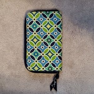 Vera Bradley Zip Around Wallet in Daisy Daisy